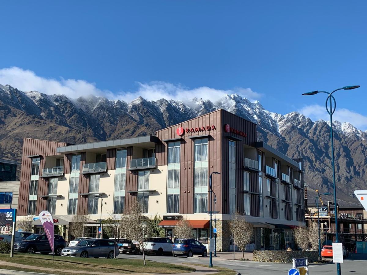 Ramada Suites By Wyndham Queenstown Remarkables Park Buitenkant foto